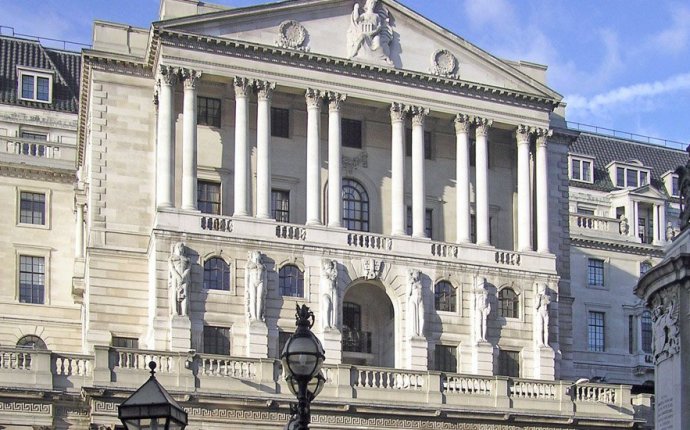 The Bank of England s RSCoin: An Experiment for Central Banks or a